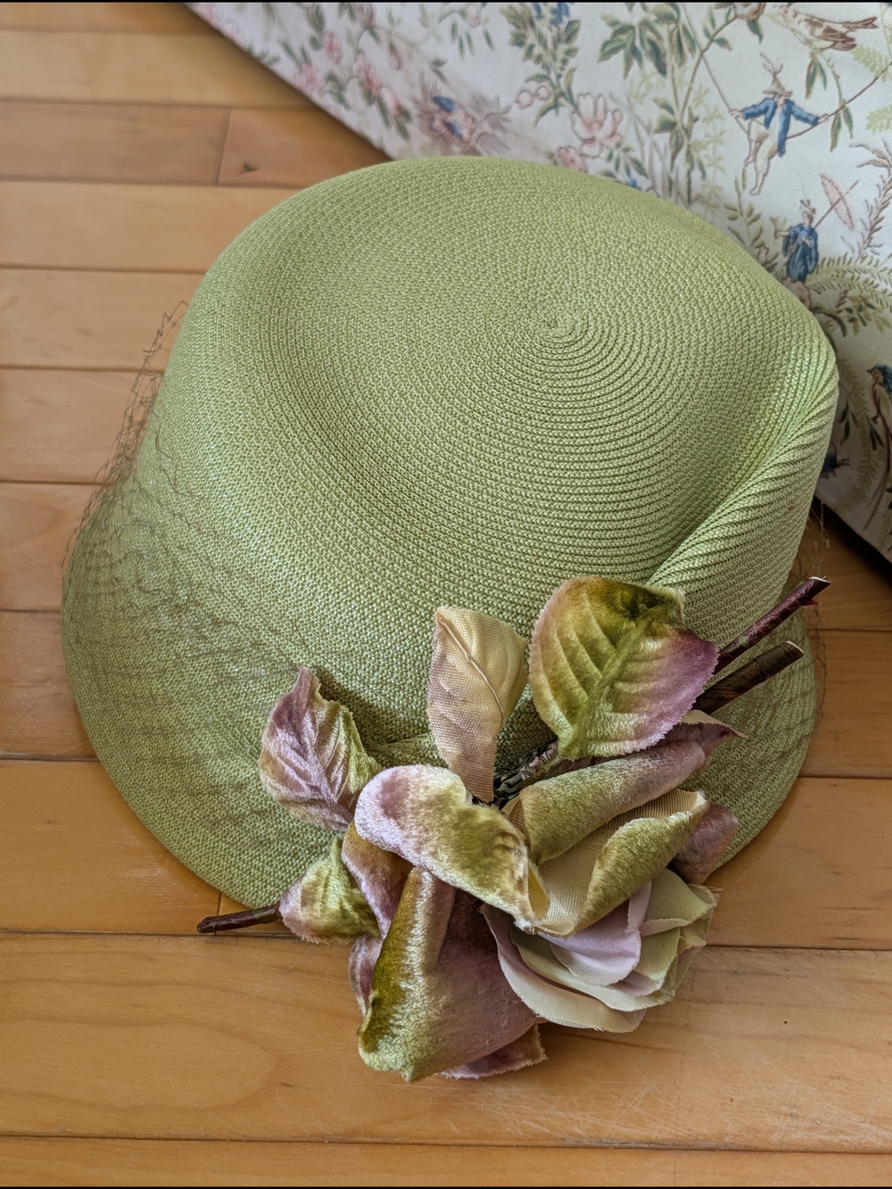 Vtg Eaton's Hat With Faux Flower - Picture 3 of 8